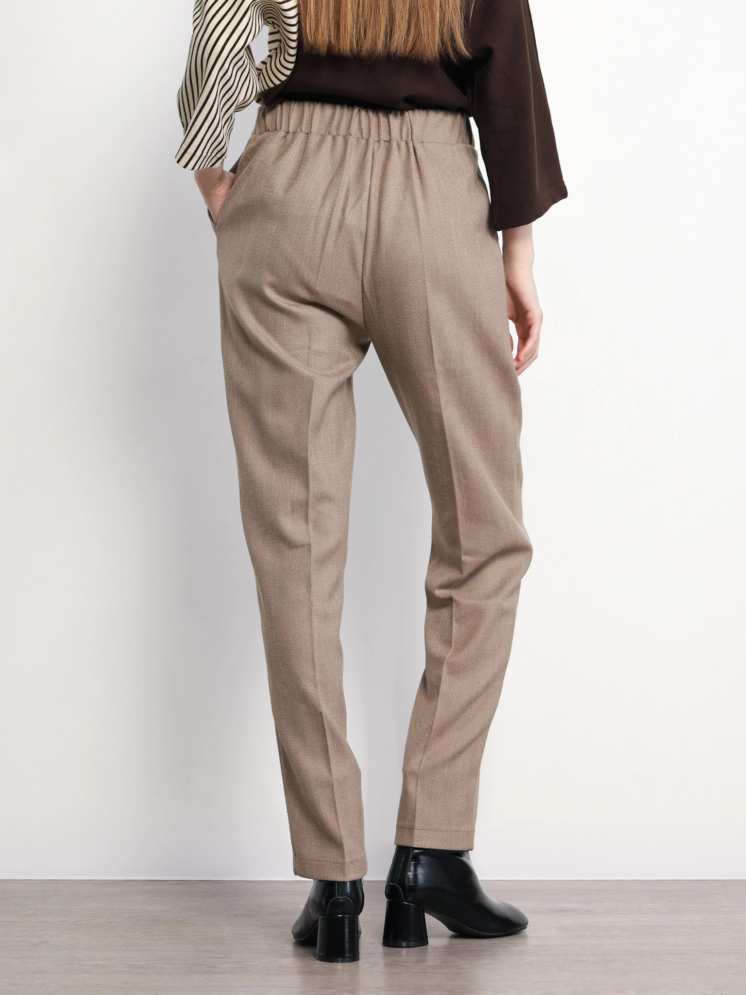 Брюки прямого кроя с эластичным поясом